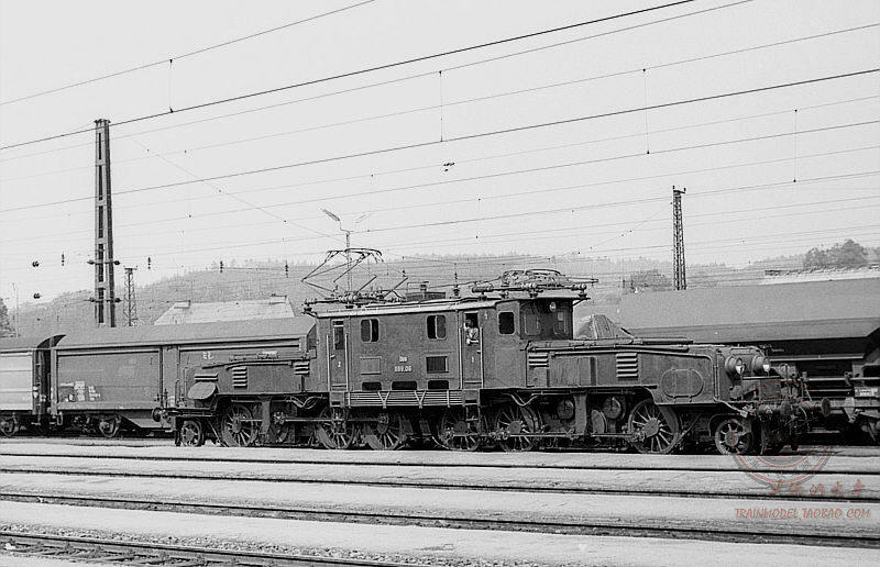 欧洲铁路巨兽~大鳄鱼电力机车