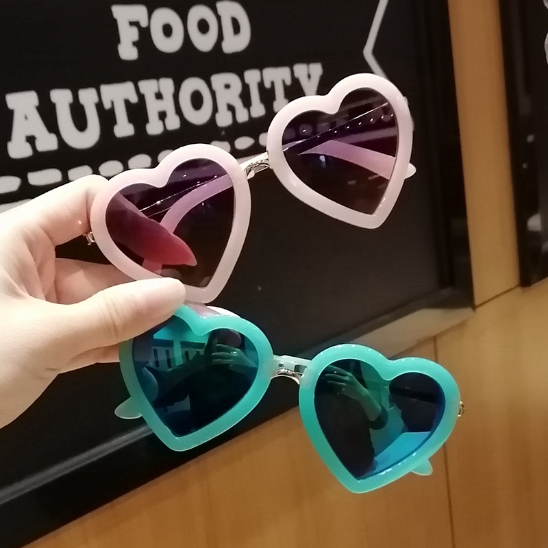 Children's sunglasses Anti-UV net red girls sunglasses Children love glasses Men and women children baby sunshade mirror
