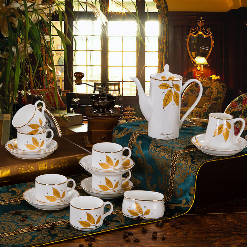Jingdezhen European household contracted creative ceramic coffee set 15 head suit English ipads China cups and saucers flower tea cups