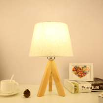 Nordic creative desk lamp Japanese personality solid wood desk bedroom bedside table simple modern feeding dimmable lighting