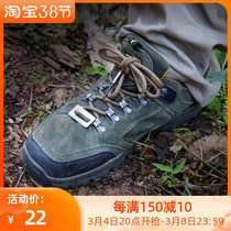 bushcraft outdoor camping shoelaces fight fire sticks in the wild to get a fire and shoelace ignition and shoestring.