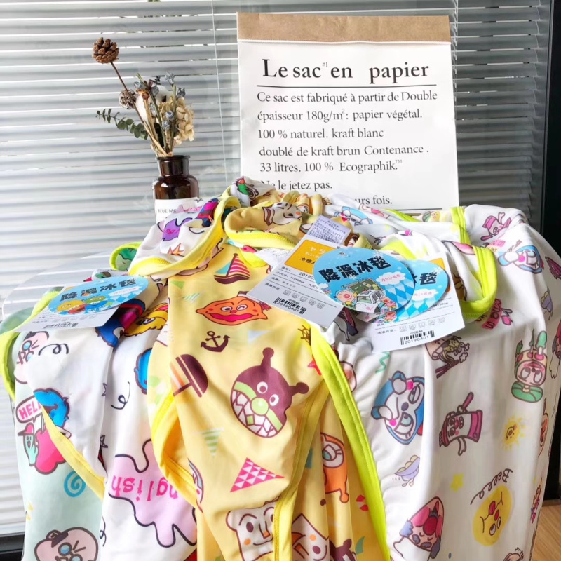 Bread large face Superman cover blanket ice silk blanket children infant baby air conditioning blanket cool blanket cold by air conditioning