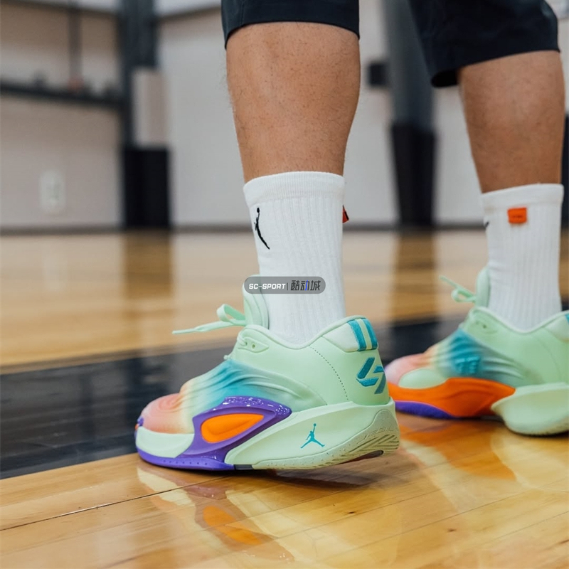 Air Jordan's New Doncic 3Rd Generation Luka 3 Men's Cushioning and Wear-Resistant Practical Basketball Shoes Hq5055-107 Air Jordan's New Doncic 3Rd Generation Luka 3 Men's Cushioning and Wear-Resistant Practical Basketball Shoes Hq5055-107