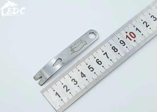 Универсальный жгут, пряжка, отвертка, складной нож из нержавеющей стали