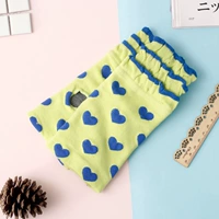 Светло-желтый