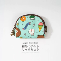 Коричневый светло-зеленый медведь