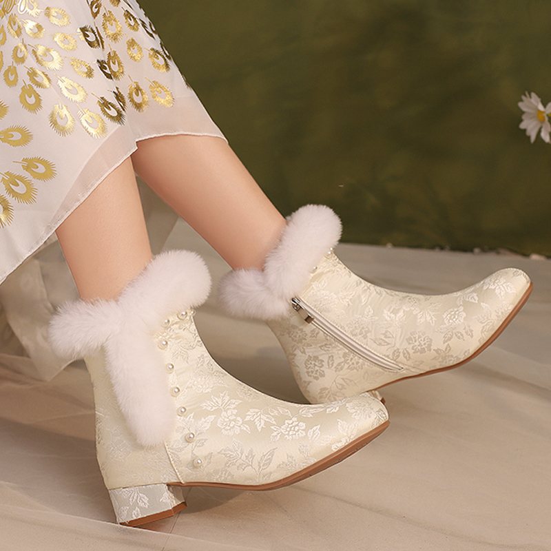 2026 Winter Rabbit Fur Lolita Sweet Short Snow Boots with Fleece Lining, Warm and Suitable for Hanfu, Women's Boots, Student Cotton Boots 2026 Winter Rabbit Fur Lolita Sweet Short Snow Boots with Fleece Lining, Warm and Suitable for Hanfu, Women's Boots, Student Cotton Boots
