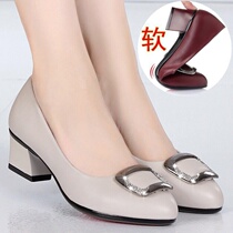 2021 new middle-aged womens shoes round head soft bottom thick heel single shoes breathable womens leather shoes Middle Spring Summer mother shoes