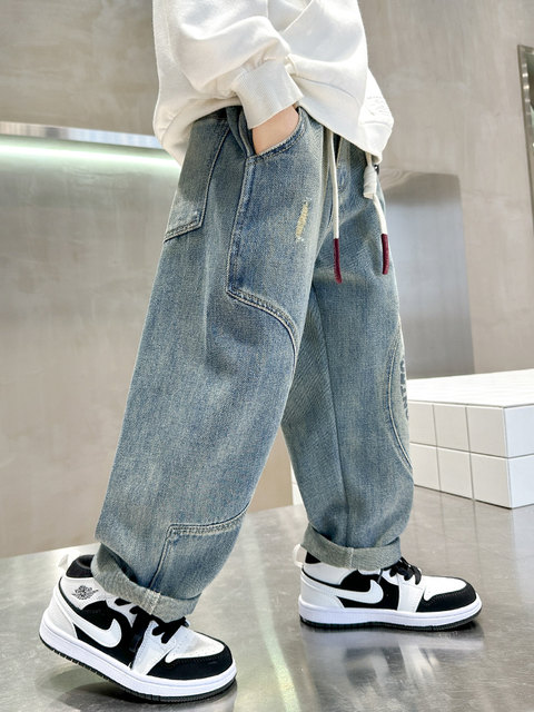 Boys' Jeans Spring and Autumn Outfit, Cool and Stylish Pants for Boys, 2025 New Style, Loose Long Pants for Older Children, Trendy Street Style for Kids