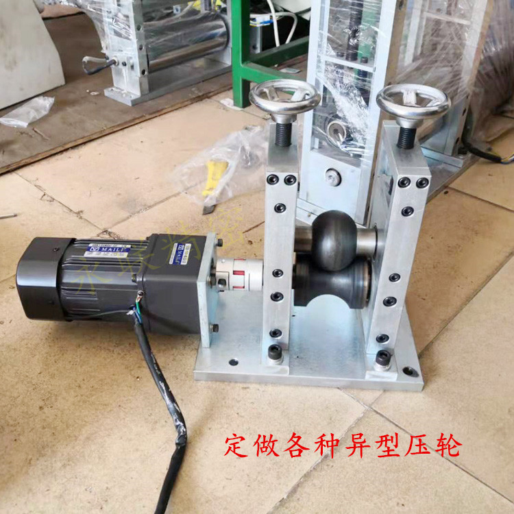 Heat treatment plus hard roller grinding machine turning shaft driving shaft knife roller high-precision quenching mirror surface chrome plated transmission drum