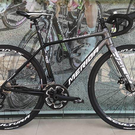メリダ ステラ 95D ロードバイク（ディスクブレーキ、ギア付き）