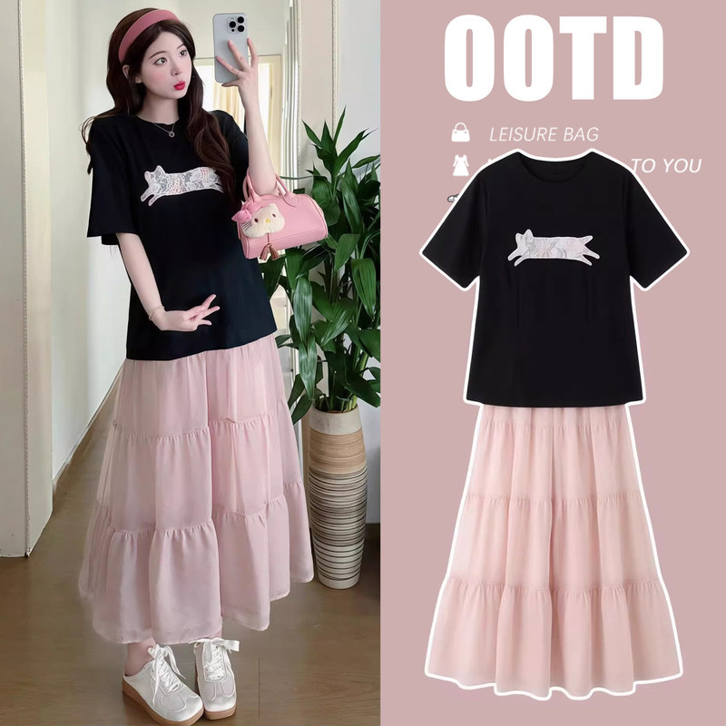 Beautiful Maternity Dress 2026 Summer Outfit Set Korean Style Sweet Cartoon T-Shirt Cake Skirt Two-Piece Set