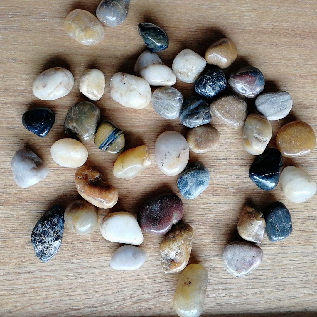 Tie-dye stranded valerian special wrapper Tie-dye method bao bean method special small stone size 0.5-3CM different forms