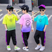 Boy suit 2022 new summer children gradient color clothes fried street short sleeves T-shirt Two sets of handsome childrens clothes