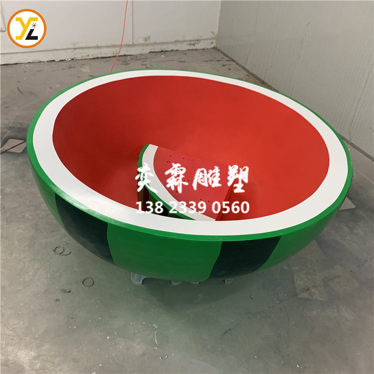 Fruit ornaments fiberglass watermelon model pastoral farm large-scale simulation watermelon combination table and chair ornaments