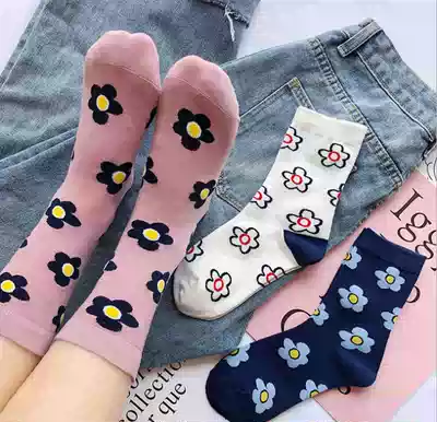 Hyuna style small flower socks women's mid-tube socks Korean ins tide net red Japanese cute street stockings autumn and winter