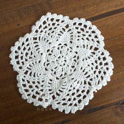 Aying Japanese-style zakka export hollowed-out lace hand-crocheted coasters, Ins-style vase fabric placemats