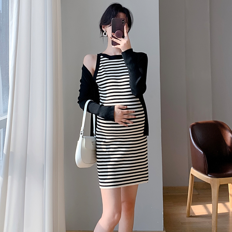 Maternity Dress Set, New Summer Style, Knitted, Petite, Trendy Mom's Pregnancy Outfit, Striped Suspender Dress, Summer Wear Maternity Dress Set, New Summer Style, Knitted, Petite, Trendy Mom's Pregnancy Outfit, Striped Suspender Dress, Summer Wear