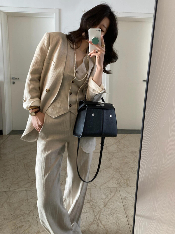 Old Money Style Relaxed Beige Cotton and Linen Suit Set Casual Blazer Vest High-Waisted Wide-Leg Pants Three-Piece Suit Set Old Money Style Relaxed Beige Cotton and Linen Suit Set Casual Blazer Vest High-Waisted Wide-Leg Pants Three-Piece Suit Set