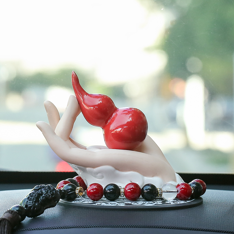 Car fittings car creativity Fluho handcushion fragrance car inside home office treasure jewelry safety