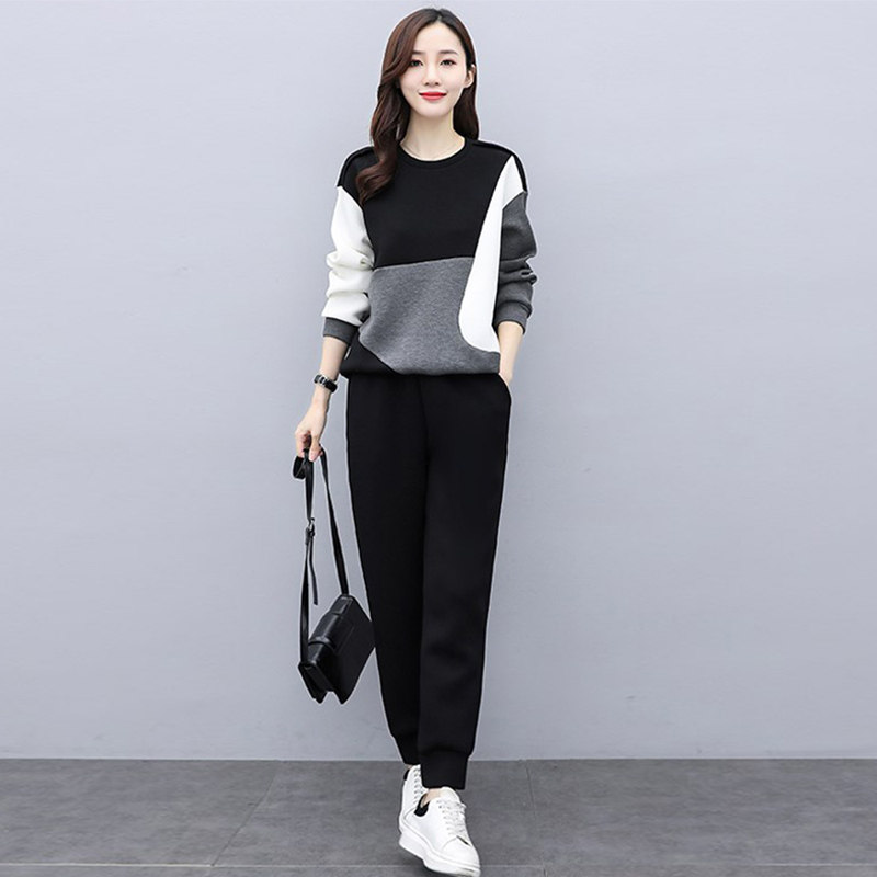 Hangzhou Four season Qingsuhang Women's dress 2021 Spring and autumn Xiaoxiang Wind Leisure Sports suit Two sets of foreign pine small children