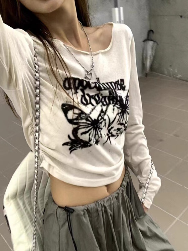 American Retro Butterfly Letter Print Long-Sleeved T-Shirt for Women, Summer Hot Girl Trendy Brand Design Niche Short Top American Retro Butterfly Letter Print Long-Sleeved T-Shirt for Women, Summer Hot Girl Trendy Brand Design Niche Short Top