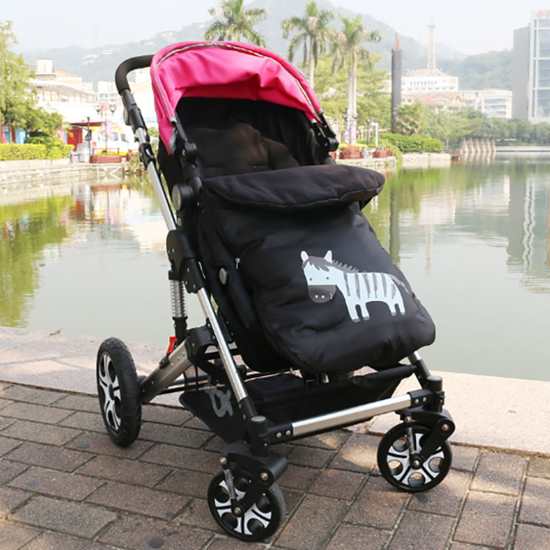 Baby stroller warm foot cover autumn and winter plus velvet thickening baby car sleeping bag outdoor waterproof and windproof foot cover artifact