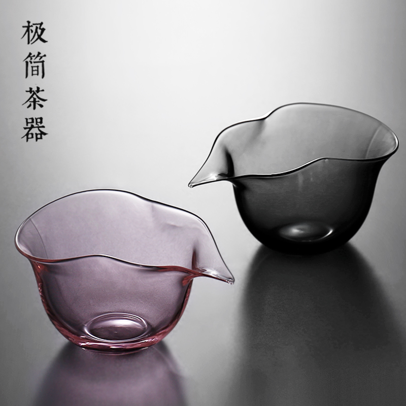 加厚耐热玻璃葫芦公道杯：传统与现代交融的艺术品