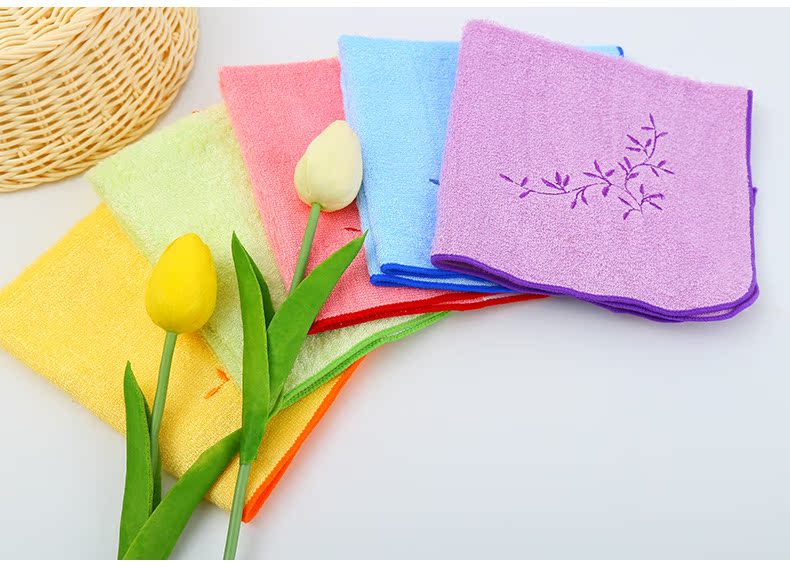 Khăn quàng bằng sợi tre Jie Li Ya, mềm mại và thoải mái, khăn thấm nhỏ, khăn lau trẻ em, khăn nước bọt - Khăn tắm / áo choàng tắm khăn tắm khách sạn