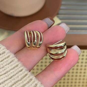 Counter official copper-plated real gold niche design angora red drop oil c-shaped multi-layer earrings, versatile and fashionable temperament