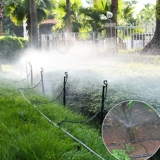 Автоматический полив 30 см. Пол-плюс 360-градусный роторный разбрызгивание.