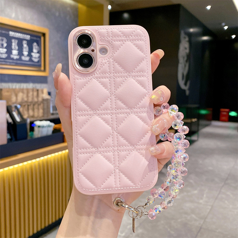 Luxurious Quilted Chanel-Style Phone Case Suitable for iPhone 18 Pro Max, New Leather Case for 17 Air, High-End Feel for 16, Crystal Chain for 15 Pm, Plaid Pattern for Apple 14, Bracelet for 13, Aluminum Alloy Lens Luxurious Quilted Chanel-Style Phone Case Suitable for iPhone 18 Pro Max, New Leather Case for 17 Air, High-End Feel for 16, Crystal Chain for 15 Pm, Plaid Pattern for Apple 14, Bracelet for 13, Aluminum Alloy Lens