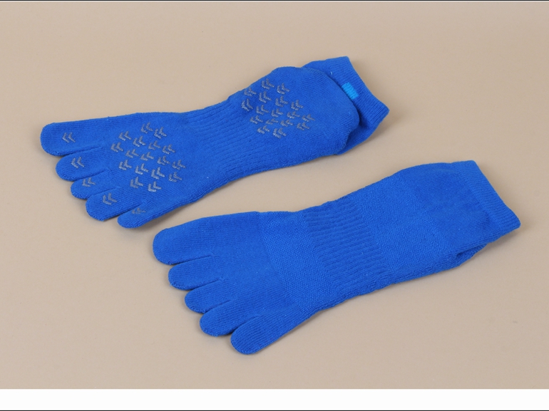 Nam giới và phụ nữ silicone non-slip cotton mỏng khăn thể thao dưới chạy năm ngón tay vớ dài điểm chạy vớ ngón tay mồ hôi khử mùi yoga vớ lưới