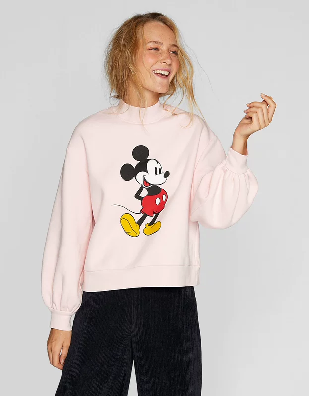 Stradivarius Cheng Yi với cùng một chiếc áo len bong bóng Disney Mickey áo thun nữ 06795777140