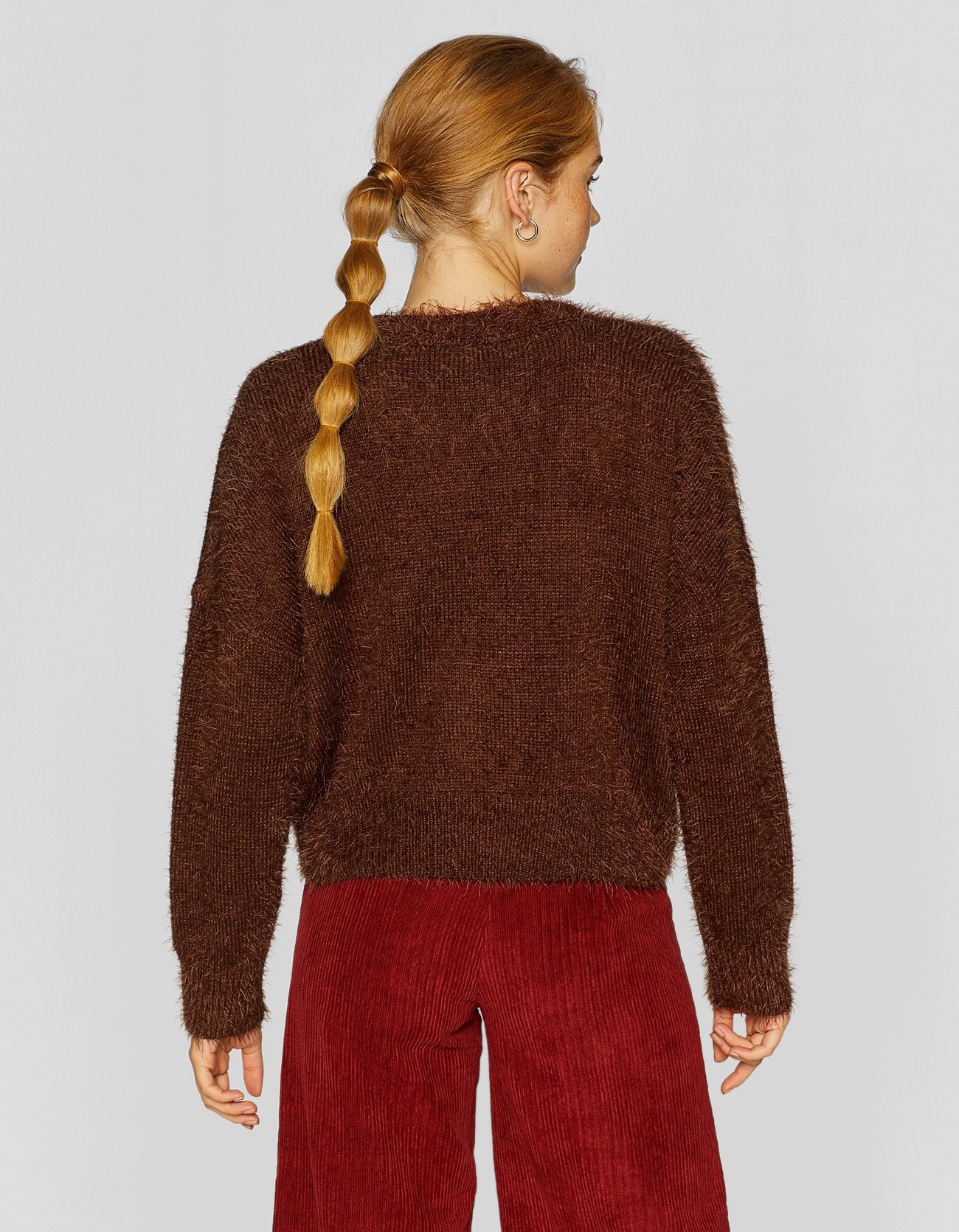 Giảm giá thu đông Stradivarius phiên bản ngắn cổ chữ V sang trọng dài tay áo cardigan nữ 05199777401 áo len cổ lọ form rộng