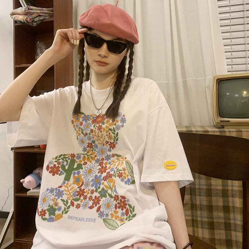 (spot) T-shirt ladies design embroidery bear printing short sleeves Han version of retro style couple tee