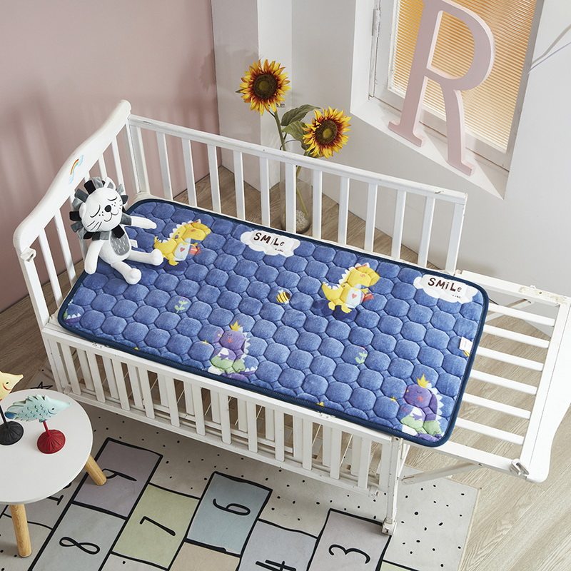 Baby children's mattress flannel mattress is nursery nap newborn baby four seasons universal mattress mattress pad