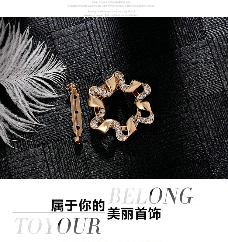 Thời trang Hàn Quốc sử dụng hai chiếc áo khoác trâm cài áo len cổ lọ áo len trâm cài rhinestone huy hiệu cài áo kute