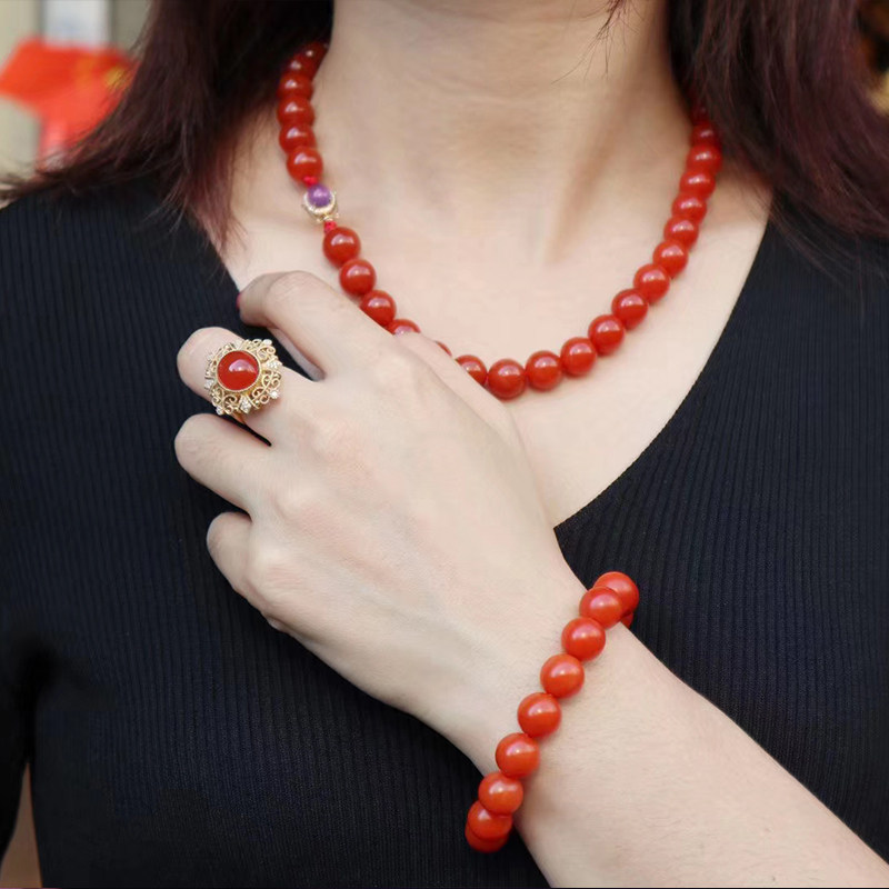 天然南红戒指如何挑选？2026年流行趋势与选购技巧全解