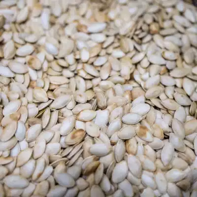 Exclusive heat-sealed fresh-keeping grains Shanghuang pumpkin seeds original boiled black King Kong full 2 bags of 500g