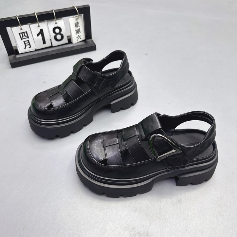 European Style Women's Shoes 2026 Summer Korean Version Thick-Soled Roman Sandals with Buckle Woven Clogs Closed-Toe Pig Cage Shoes European Style Women's Shoes 2026 Summer Korean Version Thick-Soled Roman Sandals with Buckle Woven Clogs Closed-Toe Pig Cage Shoes