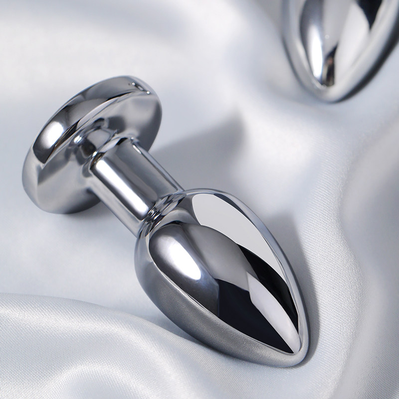 MizzZee Metal Anal Plug Set detail 4