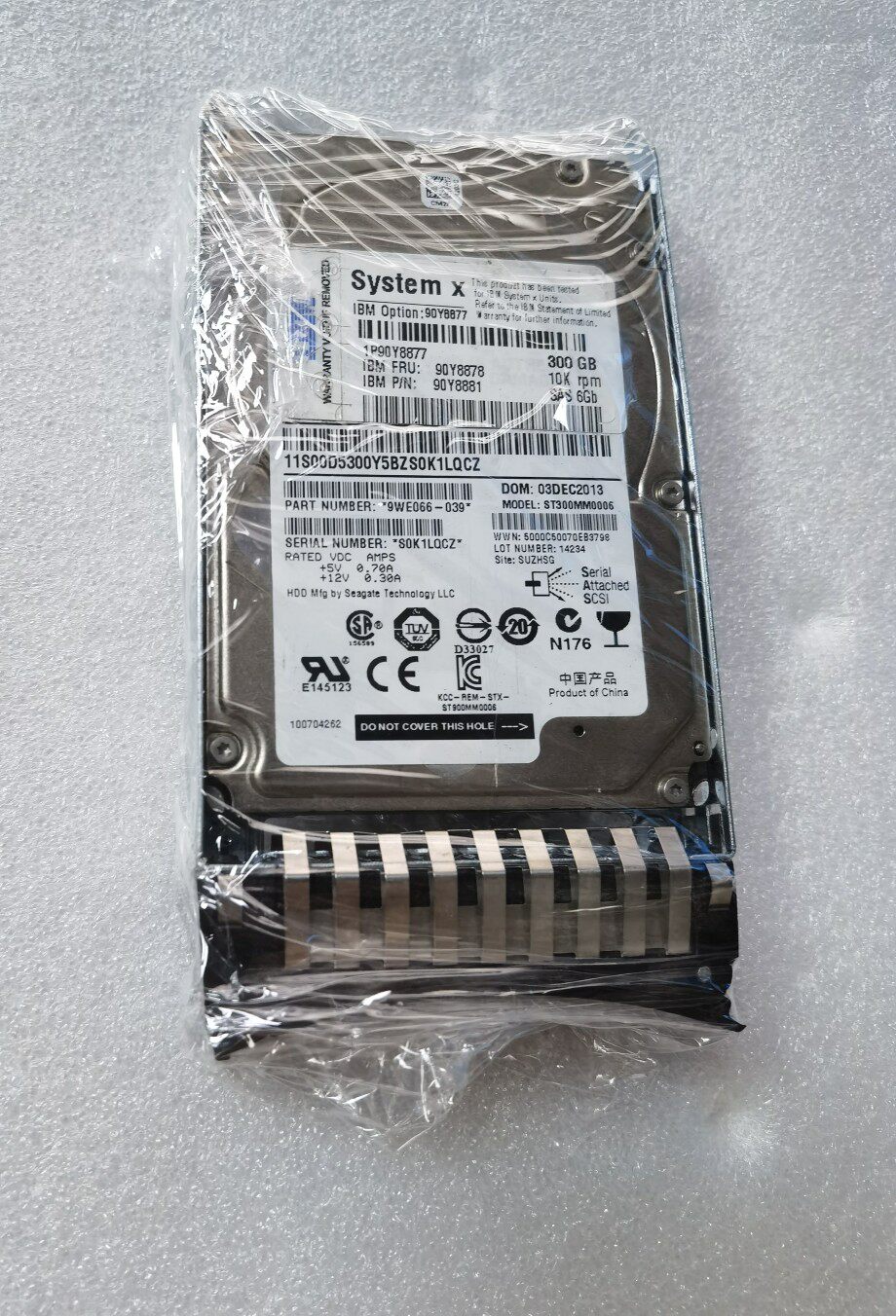 IBM 90Y8878 300g 10k 6GB SAS 2 5 90Y8881 90Y8877 M4 Original Hard Drive