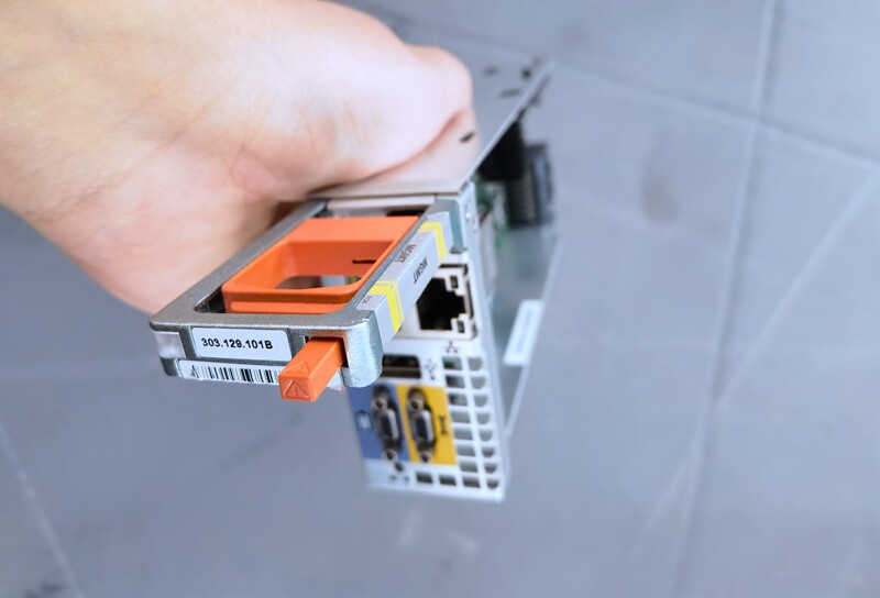 EMC CX4-240 Controller 8Gb Fibre port 303-092-102B 303-129-101B