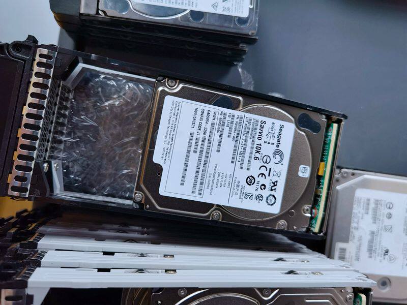 CA07339-E523 Fujitsu 600G SAS 10K 2 5 CA05954-2296 Storage Hard disc