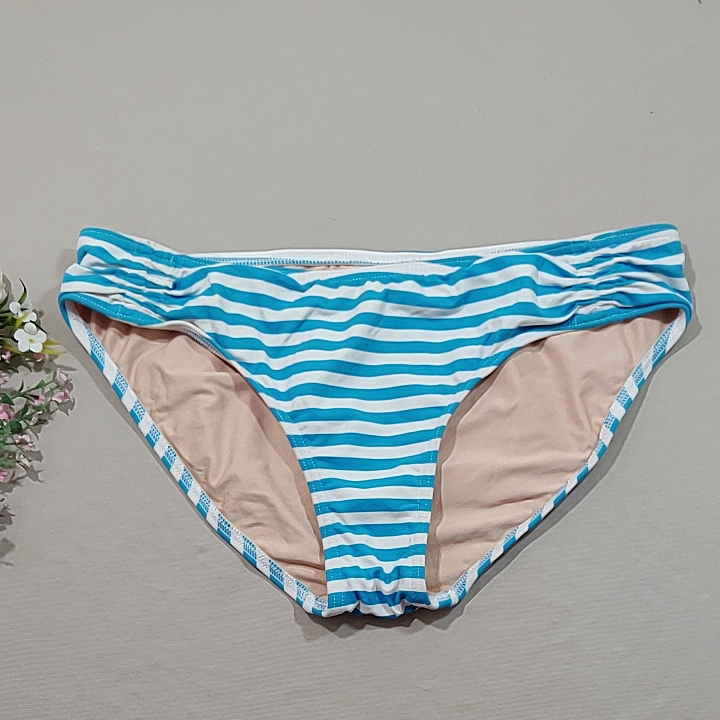 F559 Export Original High Quality Fashion Stripesd Sexy Triangle Hip Bikini Swimming Trunks Special Price