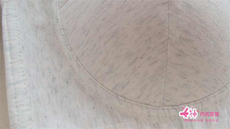 18 cô gái mới mặc áo ngực béo sinh viên cỡ lớn màu rắn cotton áo ngực mỏng mô hình xốp mà không có vòng thép đồ lót 95 quan ren 