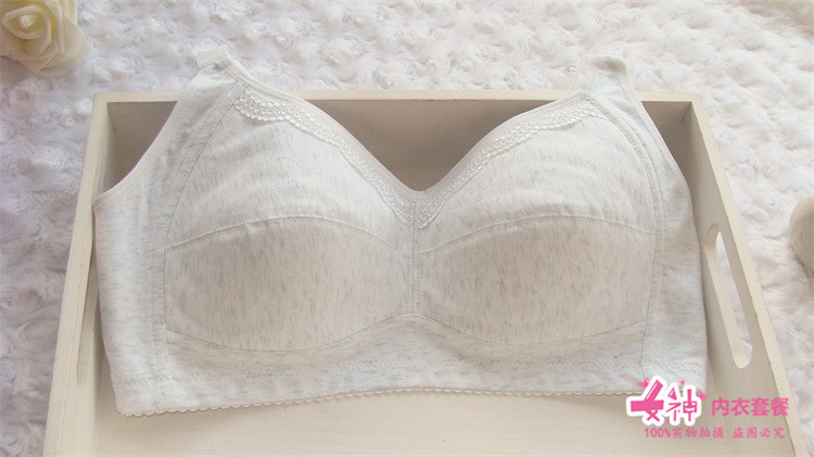 2018 mới chất liệu cotton màu mỏng phần bé gái áo ngực sinh viên size lớn không xốp không vòng thép đồ lót chất béo MM hè 95 áo ngực 3 dây