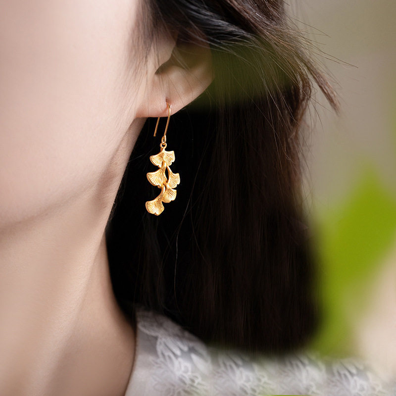 Ginkgo Leaf Gold-Plated Silver Earrings, New Style, Light Luxury, Simple and Fashionable for Women, 9999 Gold Earrings, Christmas Gift for Girlfriend