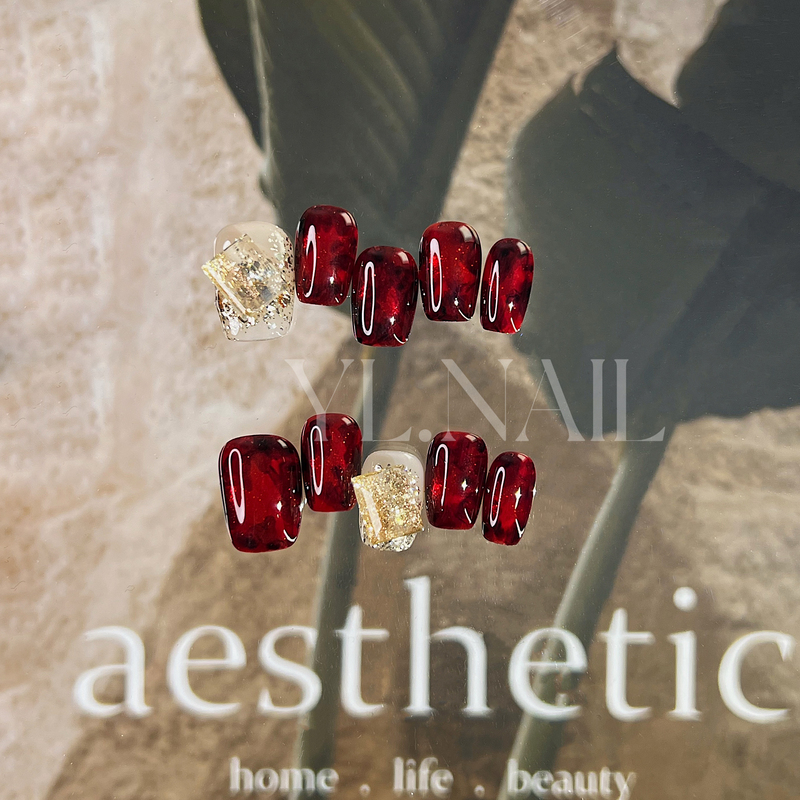 【Yl.Nail Red Dust Ink Dye】Handmade Nail Tips ins Unique Red Cat Eye Gradient Whitening High-End Wearable Nails